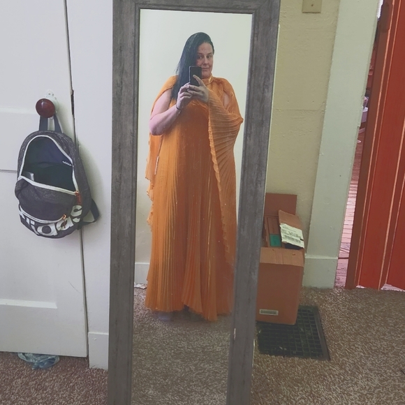 Gemy Maalouf Sz 14 Pleated Mustard Yellow Flowy Long Luxury Gown NEW WITH TAGS - Picture 8 of 12